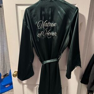 Elegant Green Satin Robe with Lace Trim